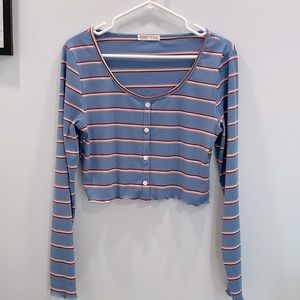 Stripped cropped long sleeve top